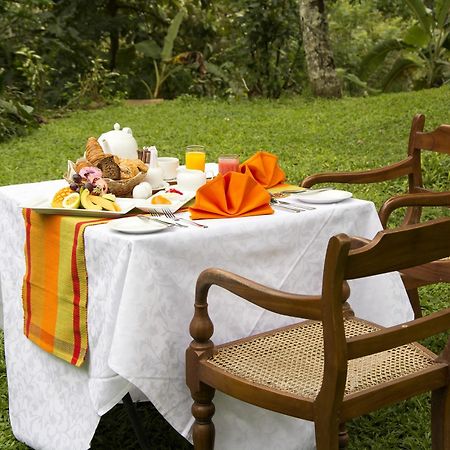 Athulya Villas Kandy Esterno foto
