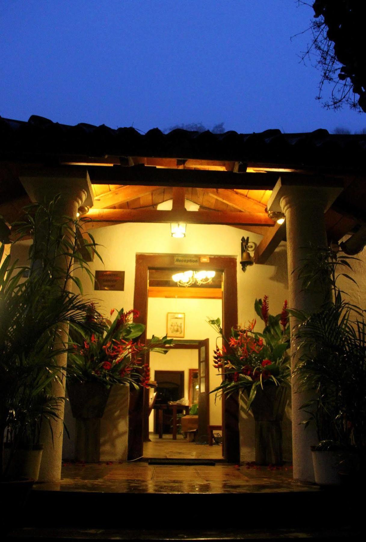 Athulya Villas Kandy Esterno foto
