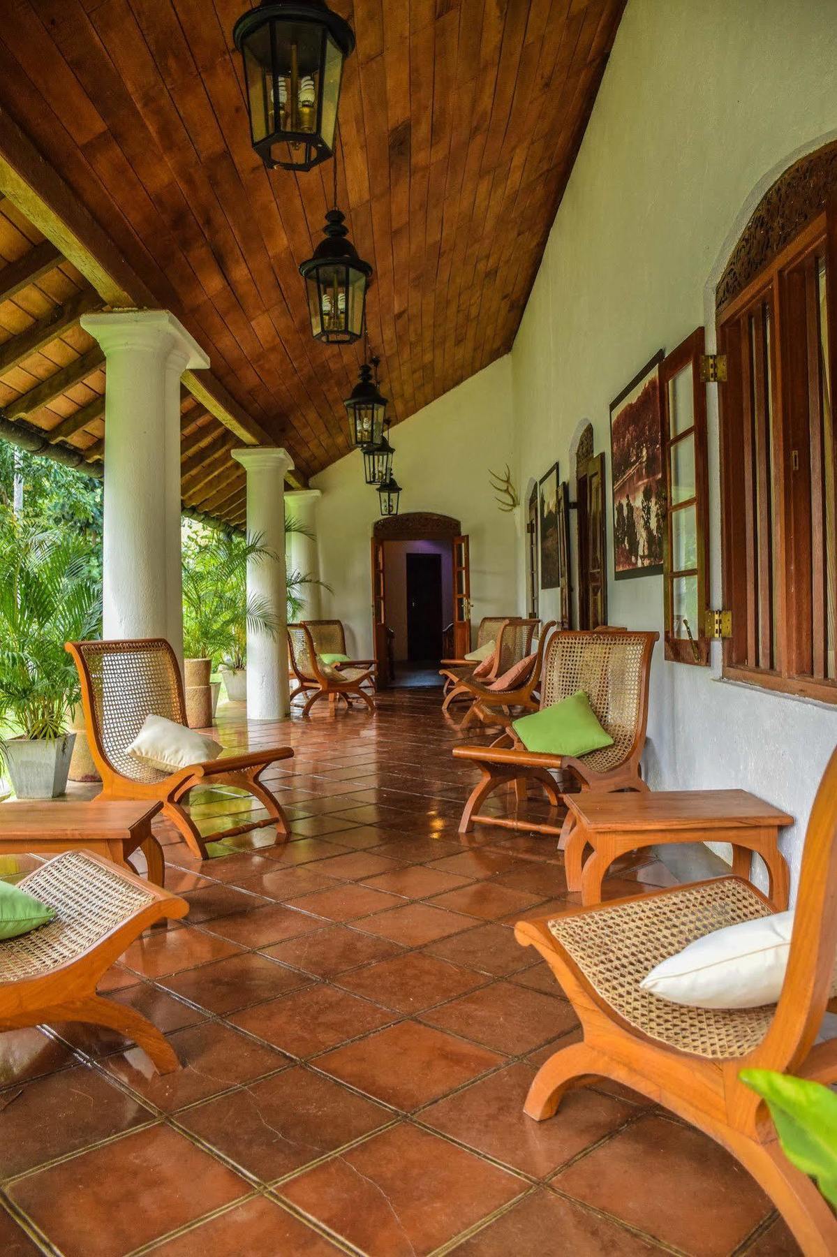 Athulya Villas Kandy Esterno foto